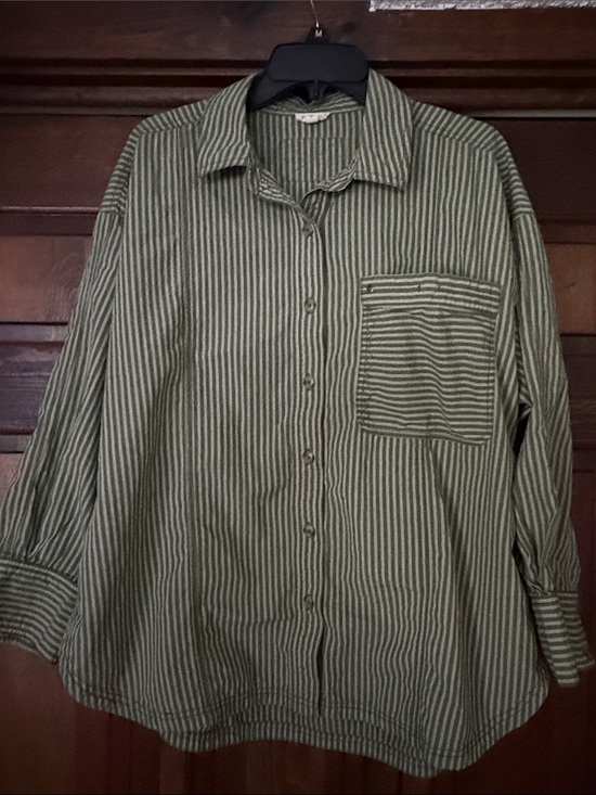 Pilcro Tops - Pilcro button down shirt